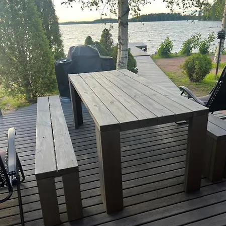 Moekki Ja Saunamoekki Kurjenrahkan Kansallispuistossa *