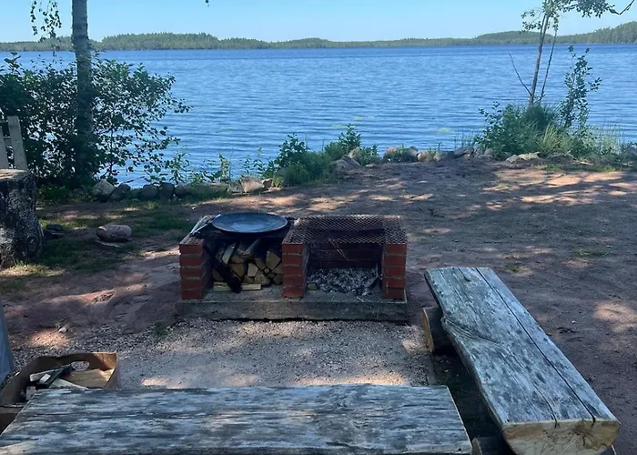 Moekki Ja Saunamoekki Kurjenrahkan Kansallispuistossa