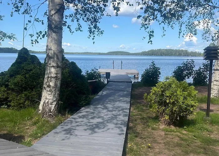 Moekki Ja Saunamoekki Kurjenrahkan Kansallispuistossa *